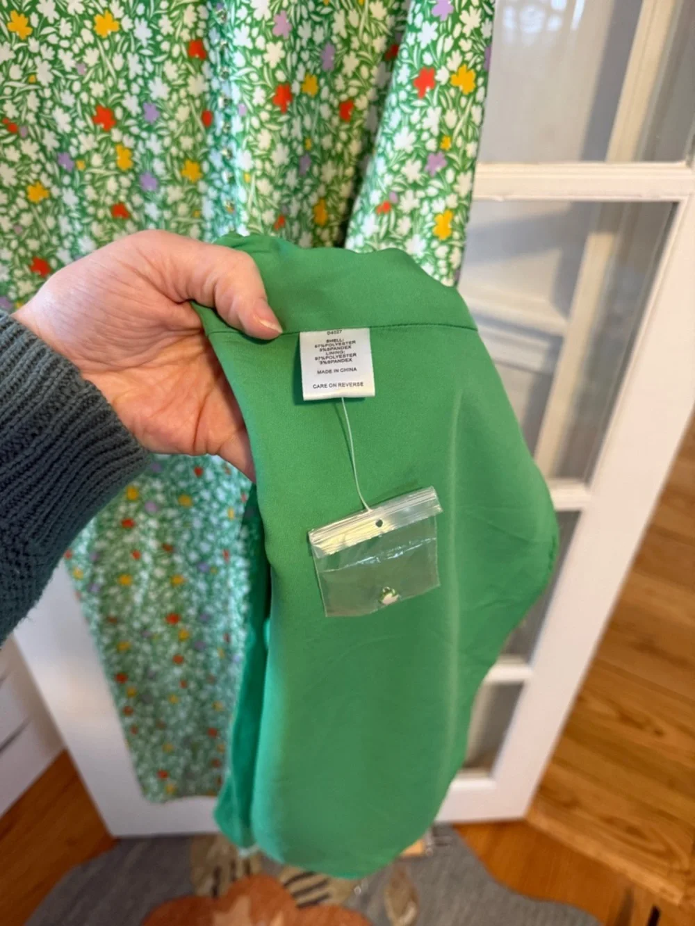 Alexia Admor Lorlei Green Floral V-Neck Midi Dress - Picture 7 of 7